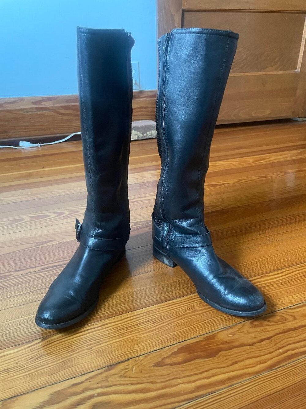 Size 8 Black Knee-High Boots, Stretchy Shaft, Real Leather